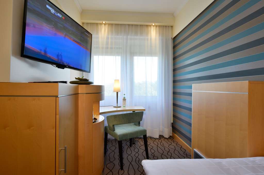 Фото Best Western Premier Parkhotel Kronsberg