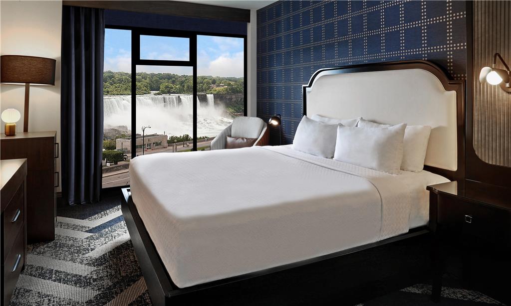 Фото The Brock Niagara Falls Fallsview Tapestry by Hilton