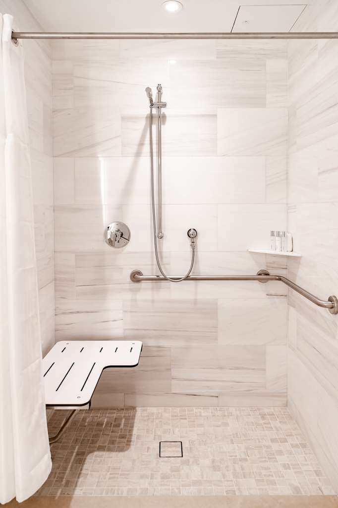 Фото Hall Arts Hotel Dallas, Curio Collection by Hilton