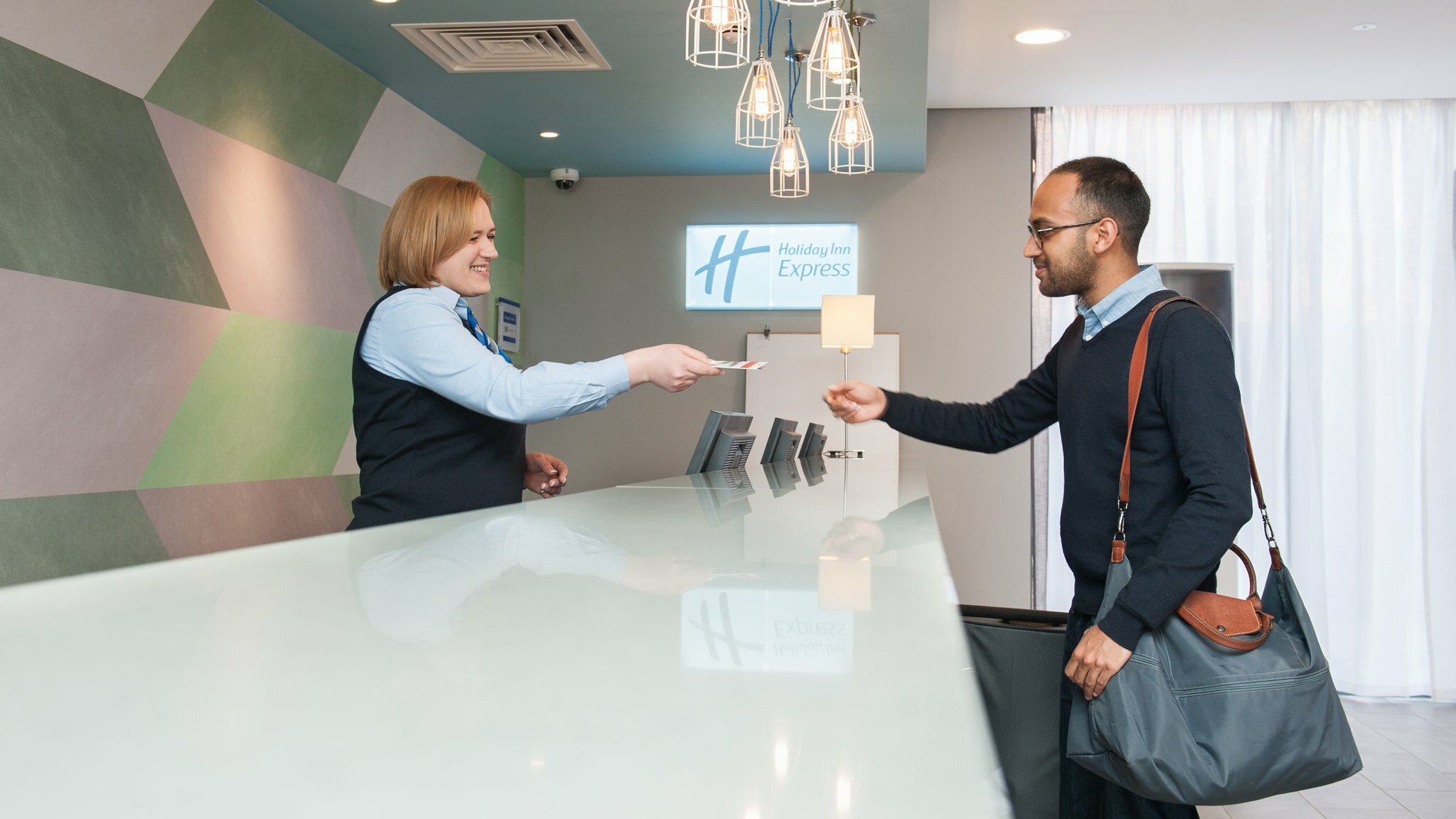 Фото Holiday Inn Express Aberdeen Airport