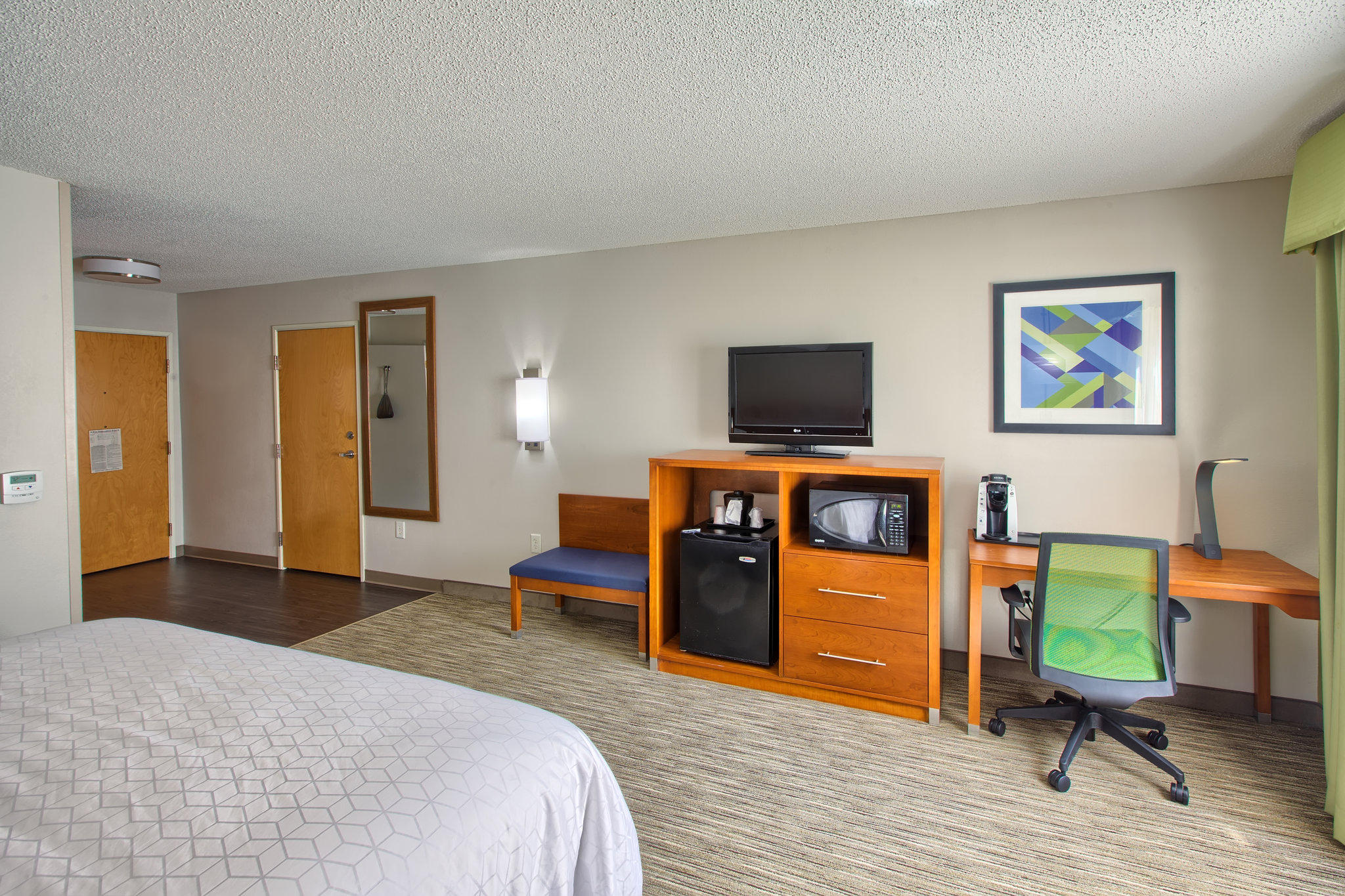 Фото Holiday Inn Express Hotel & Suites Raleigh-Wakefield, an Ihg Hotel