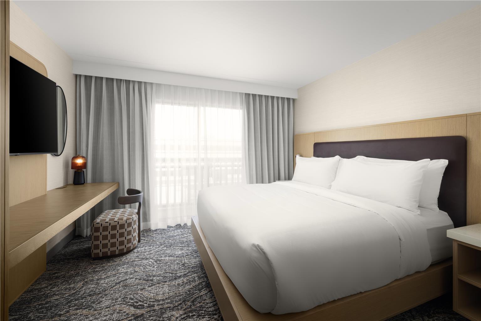 Фото Embassy Suites by Hilton Cincinnati Northeast Blue Ash