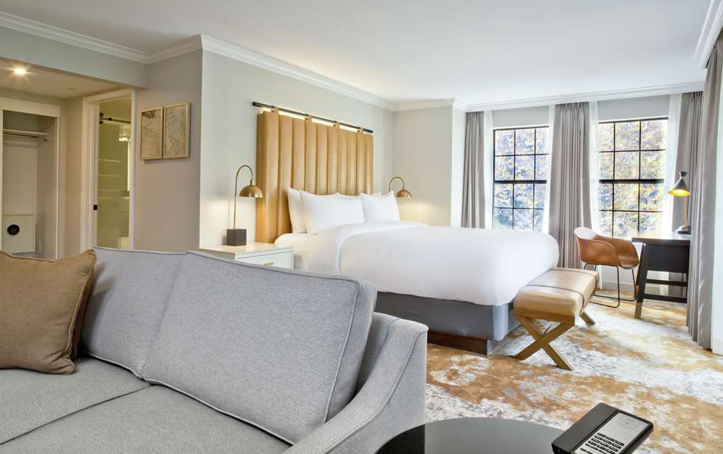 Фото The Inn at Saratoga, Tapestry Collection by Hilton