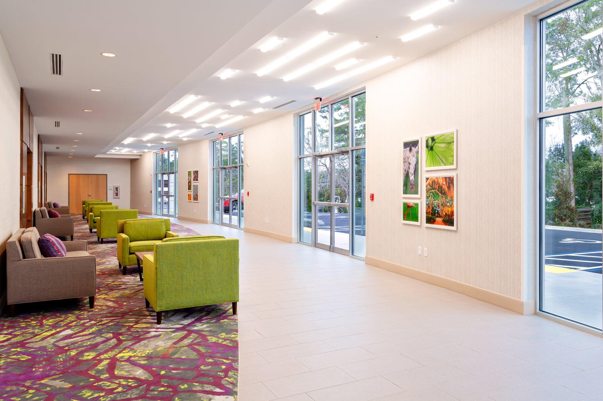 Фото Holiday Inn Tallahassee E Capitol - Univ, an Ihg Hotel
