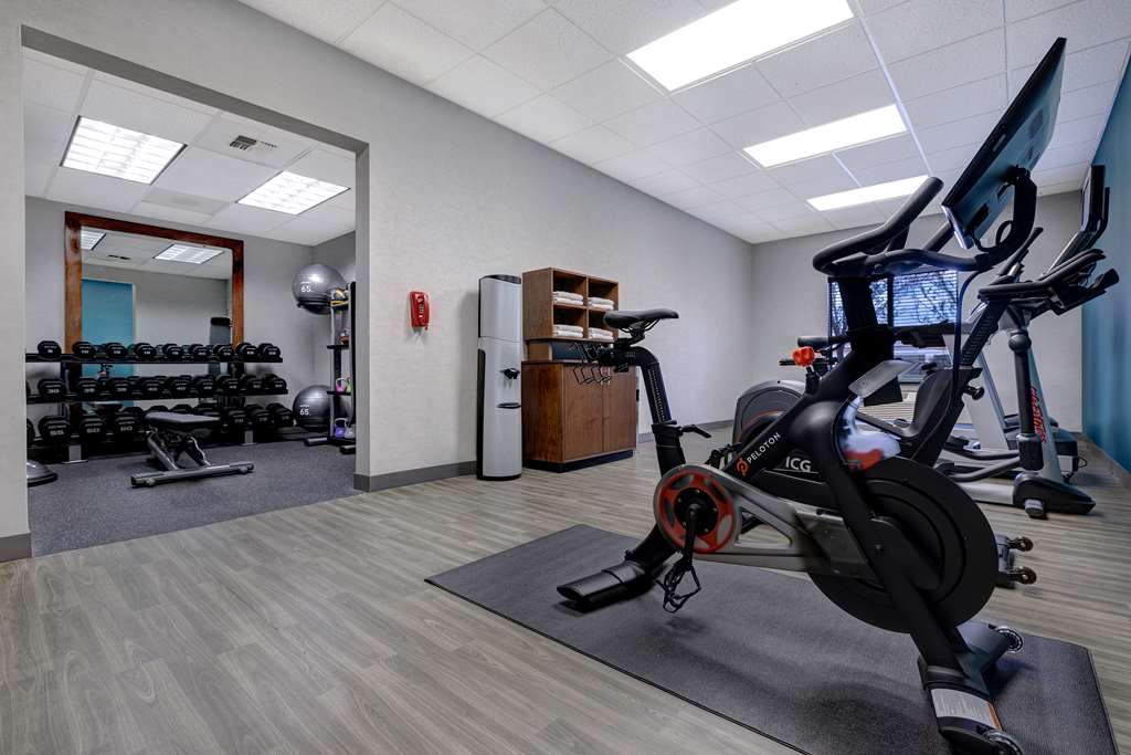 Фото Hampton Inn & Suites Tulare