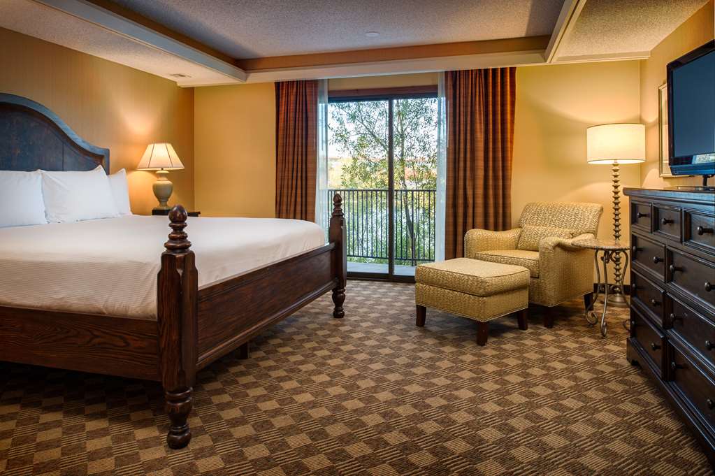 Фото Doubletree by Hilton Seattle Airport