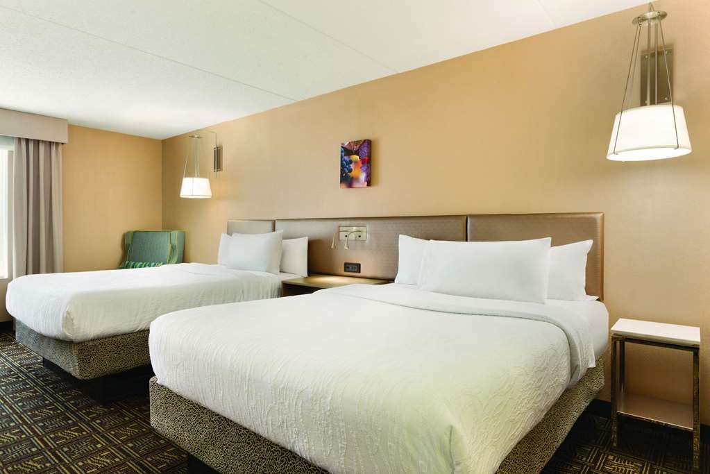 Фото Hilton Garden Inn Niagara-On-The-Lake