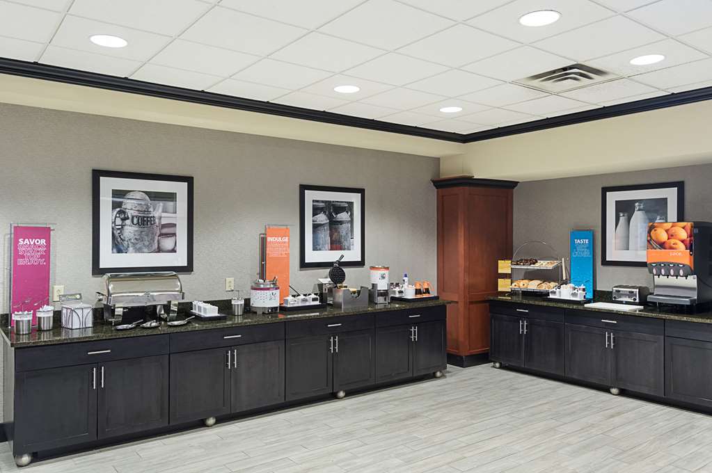 Фото Hampton Inn & Suites Indianapolis/Brownsburg