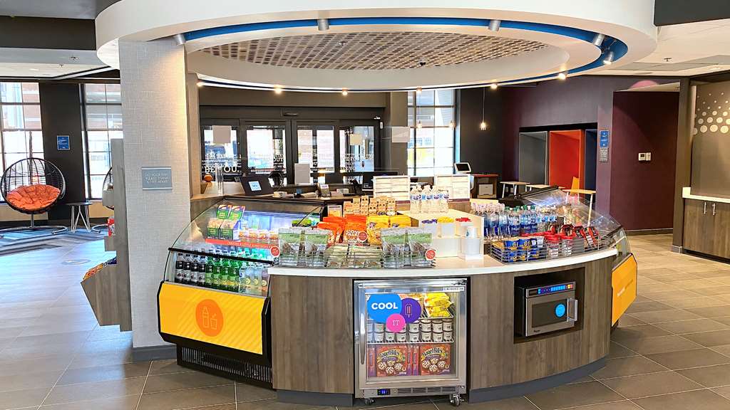 Фото Tru by Hilton Baltimore Harbor East, Md