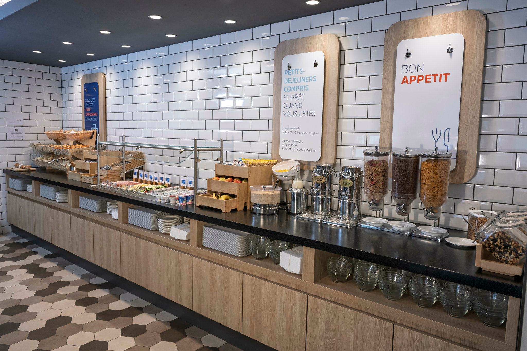 Фото Holiday Inn Express Geneva Airport by IHG