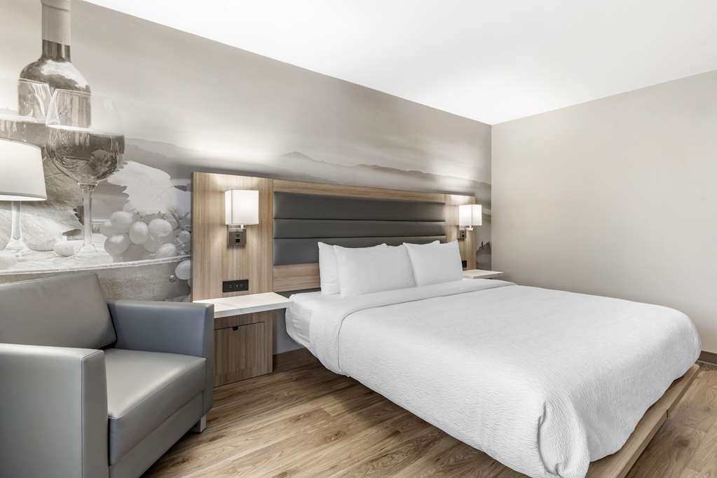 Фото Best Western Plus Vineyard Inn