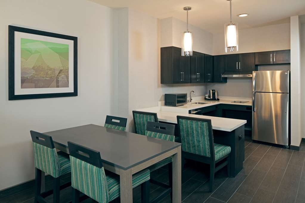 Фото Homewood Suites by Hilton Los Angeles International Airport
