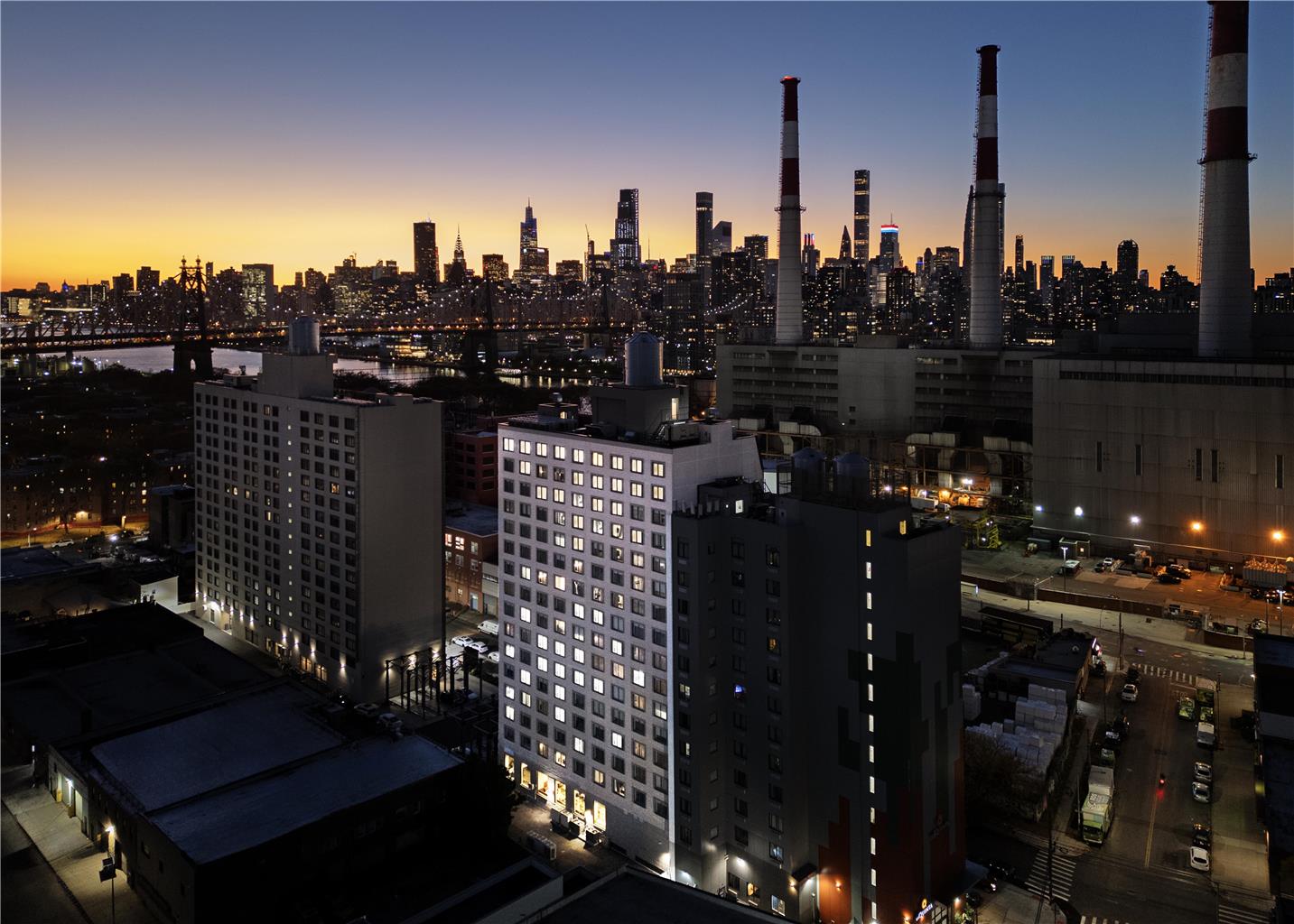 Фото DoubleTree by Hilton Long Island City New York