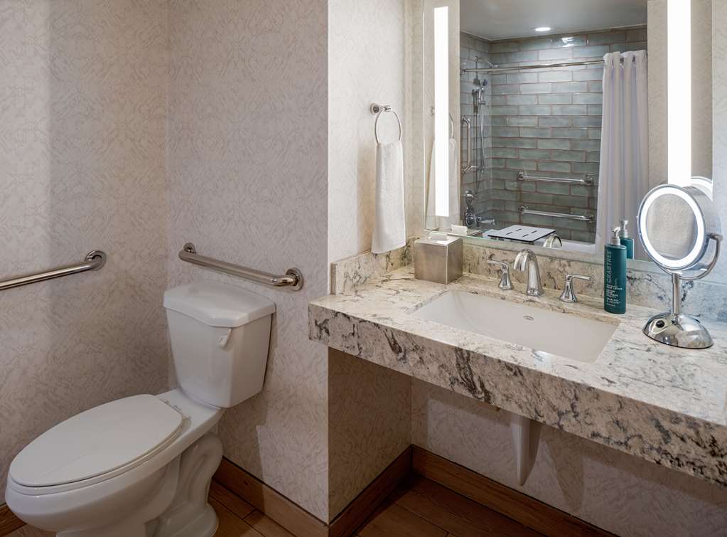 Фото DoubleTree Suites by Hilton Hotel Salt Lake City