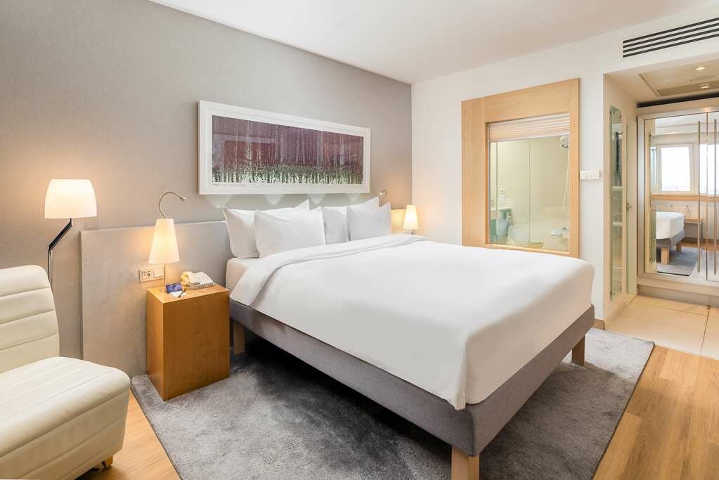 Фото Radisson Blu Hotel, Hamburg