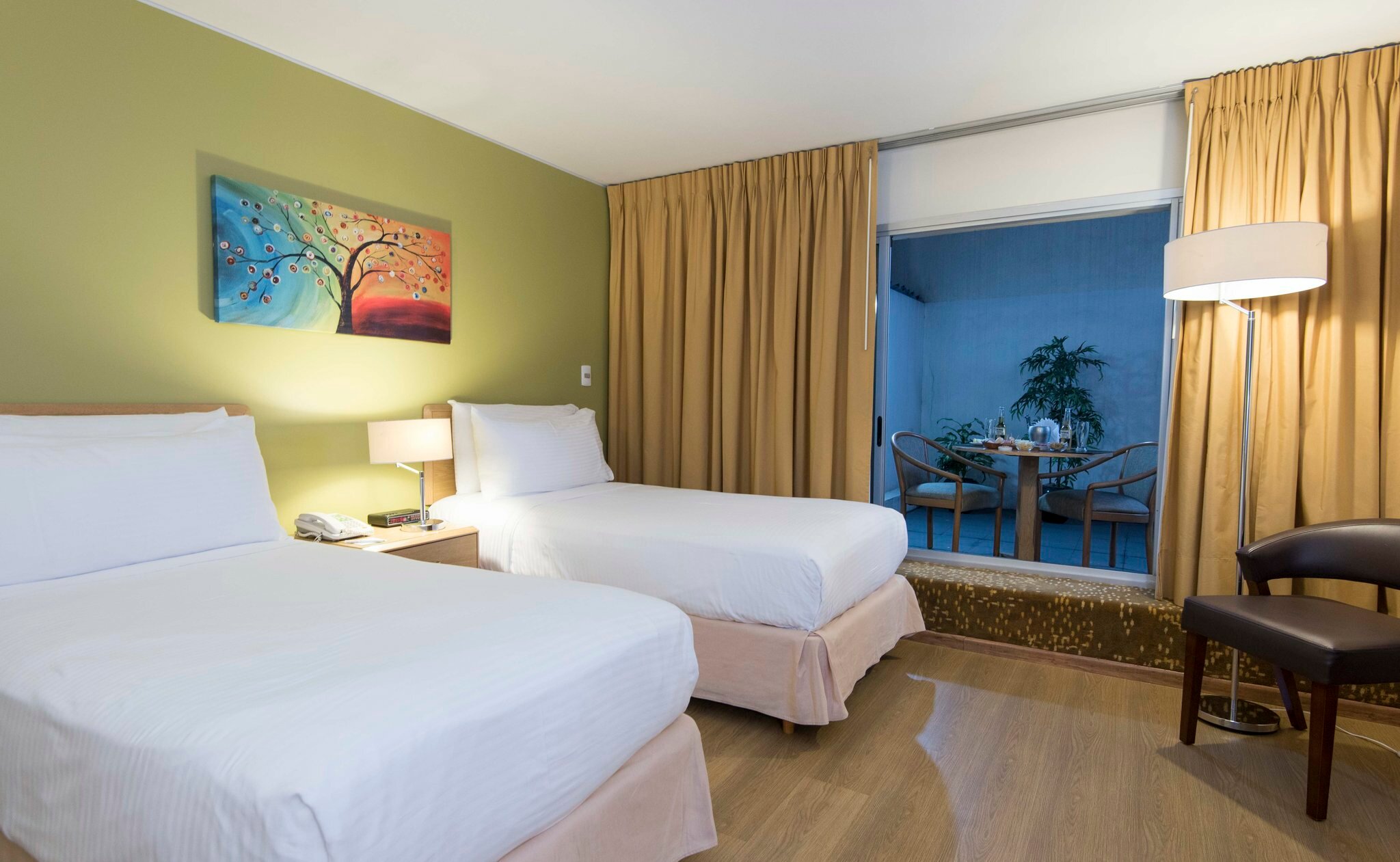 Фото Holiday Inn Montevideo, an Ihg Hotel