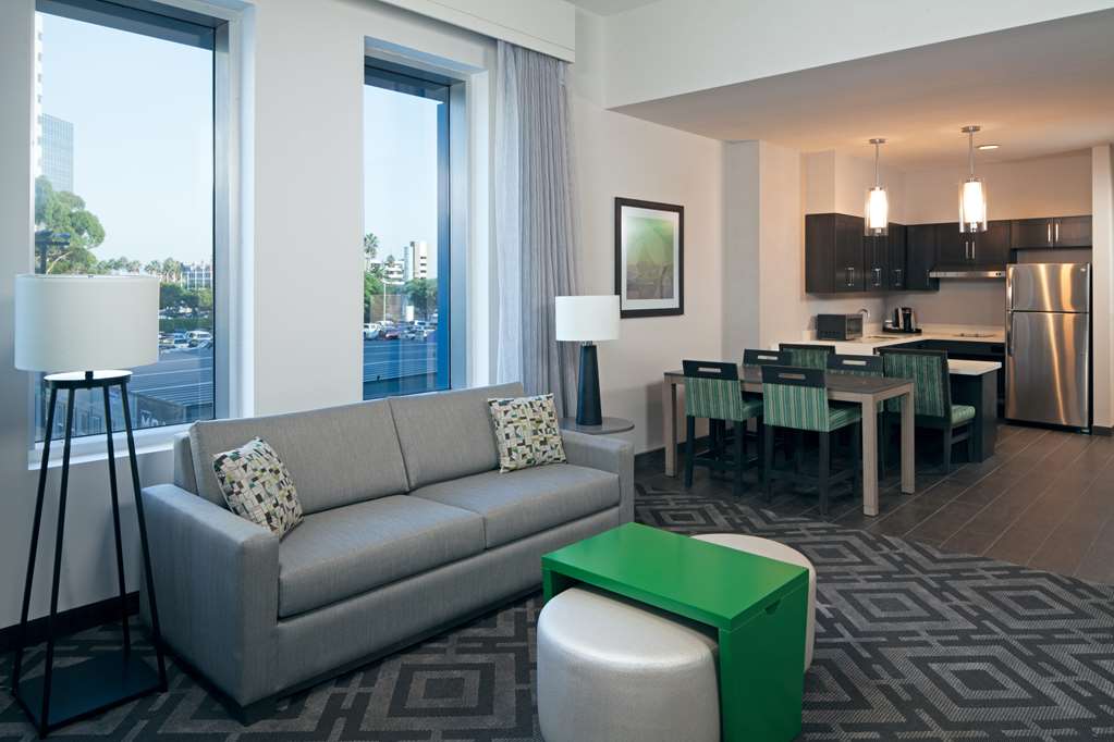 Фото Homewood Suites by Hilton Los Angeles International Airport