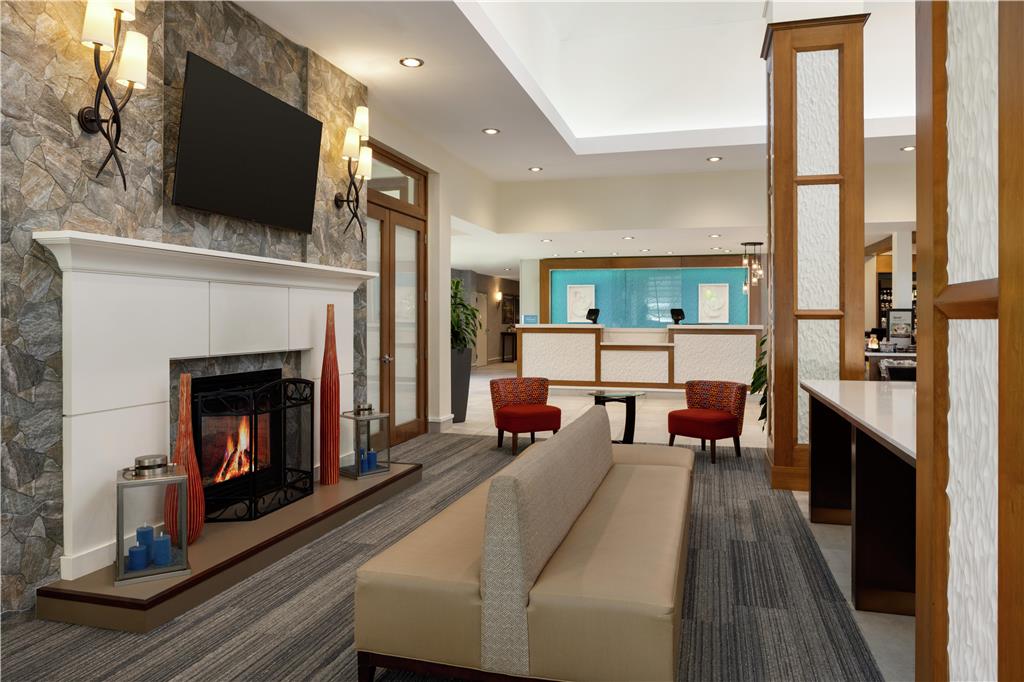 Фото Hilton Garden Inn Stony Brook