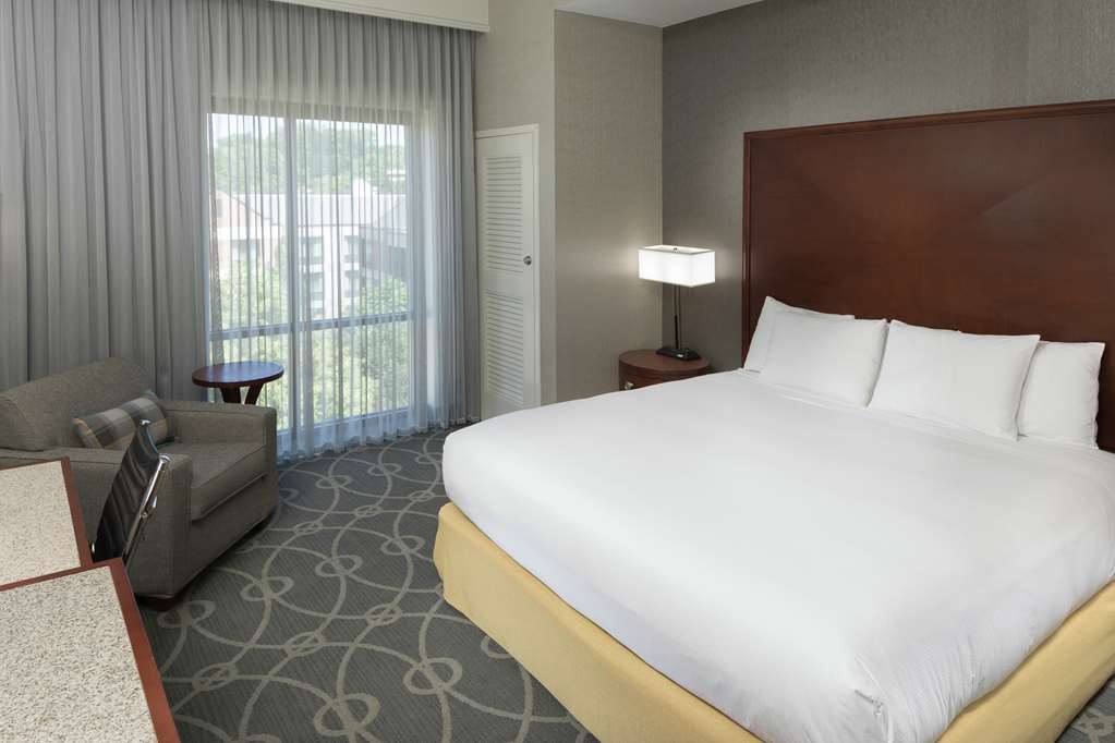 Фото DoubleTree by Hilton Asheville Biltmore