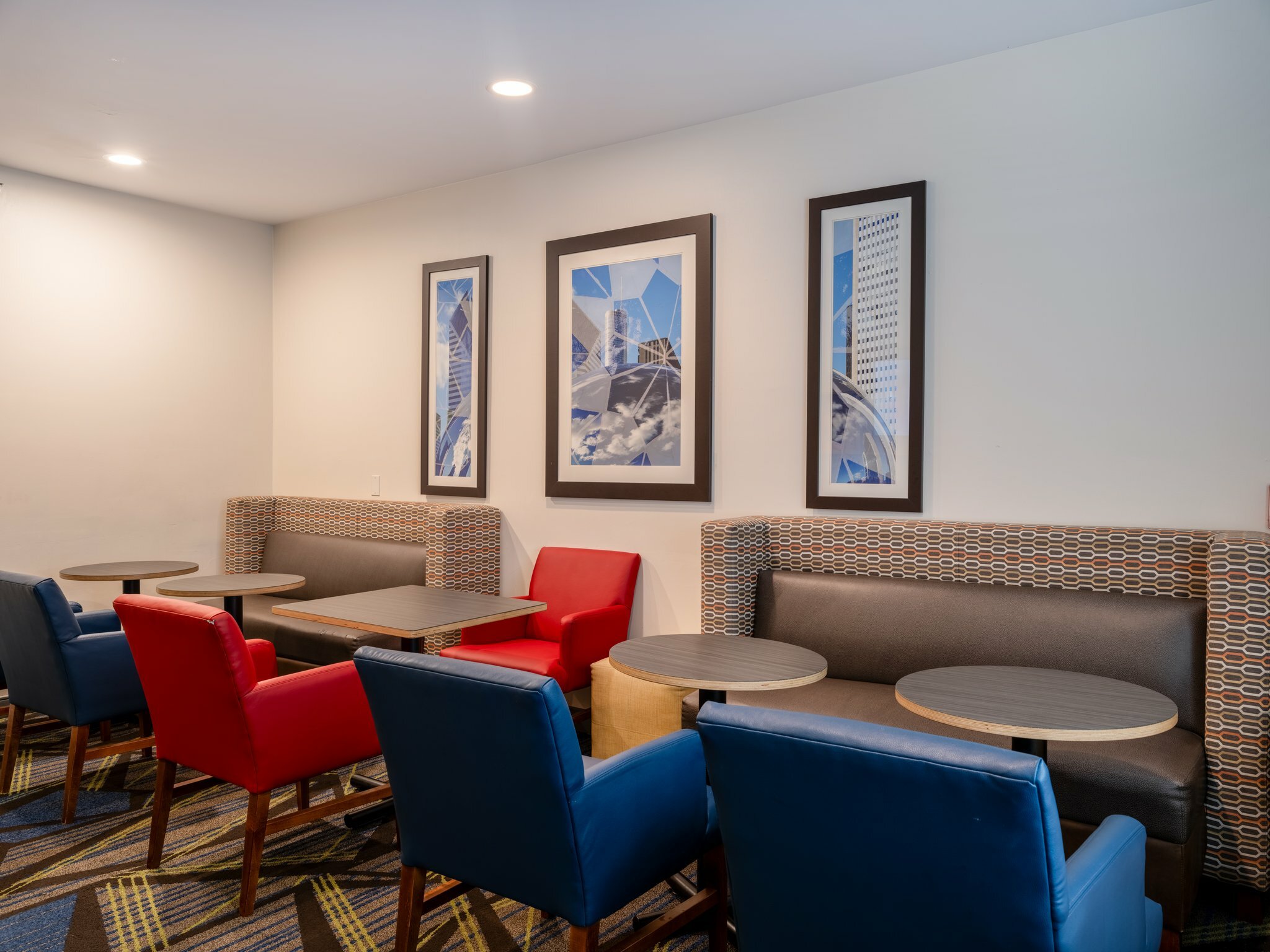 Фото Holiday Inn Express Hotel & Suites Chicago - Libertyville, an Ihg Hotel