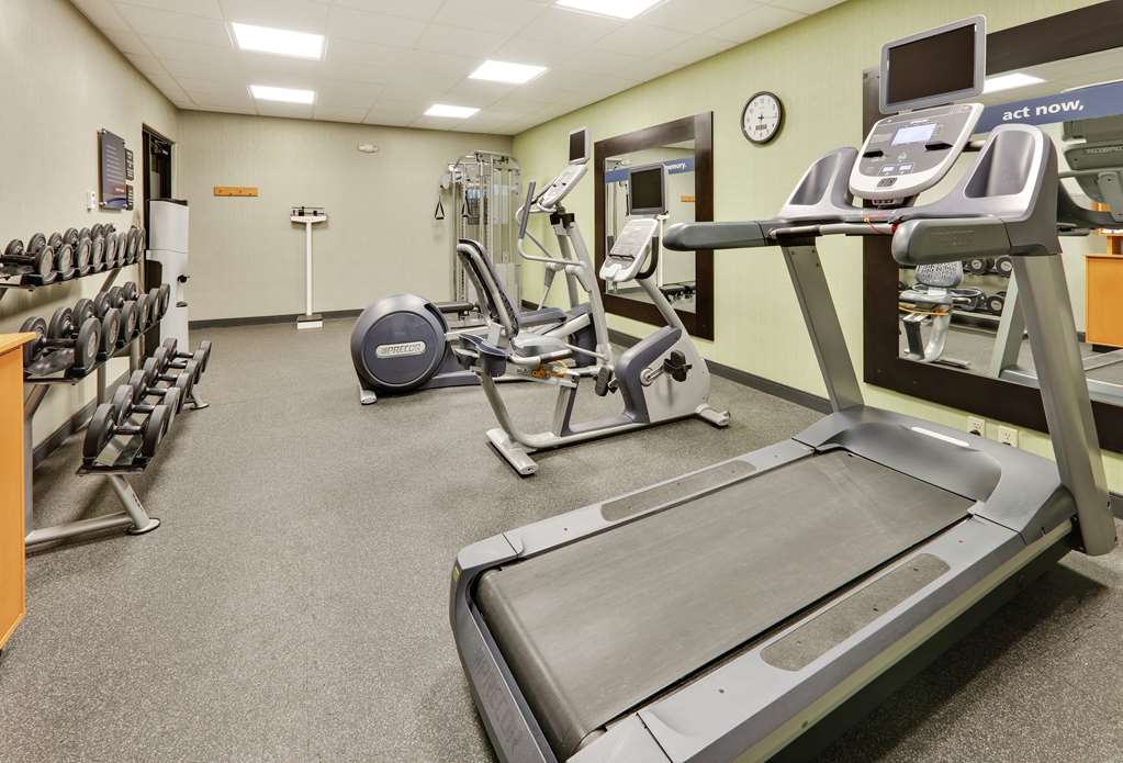 Фото Hampton Inn & Suites Childress