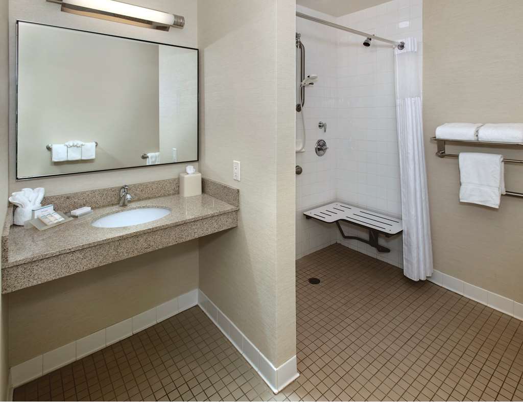 Фото Hilton Garden Inn Albany Medical Center