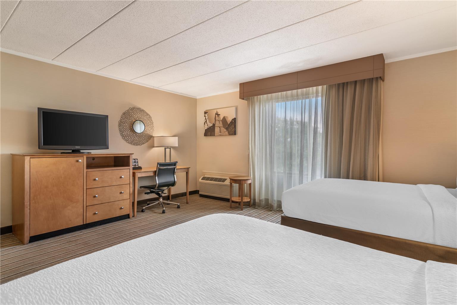 Фото Best Western Plus Waltham Boston