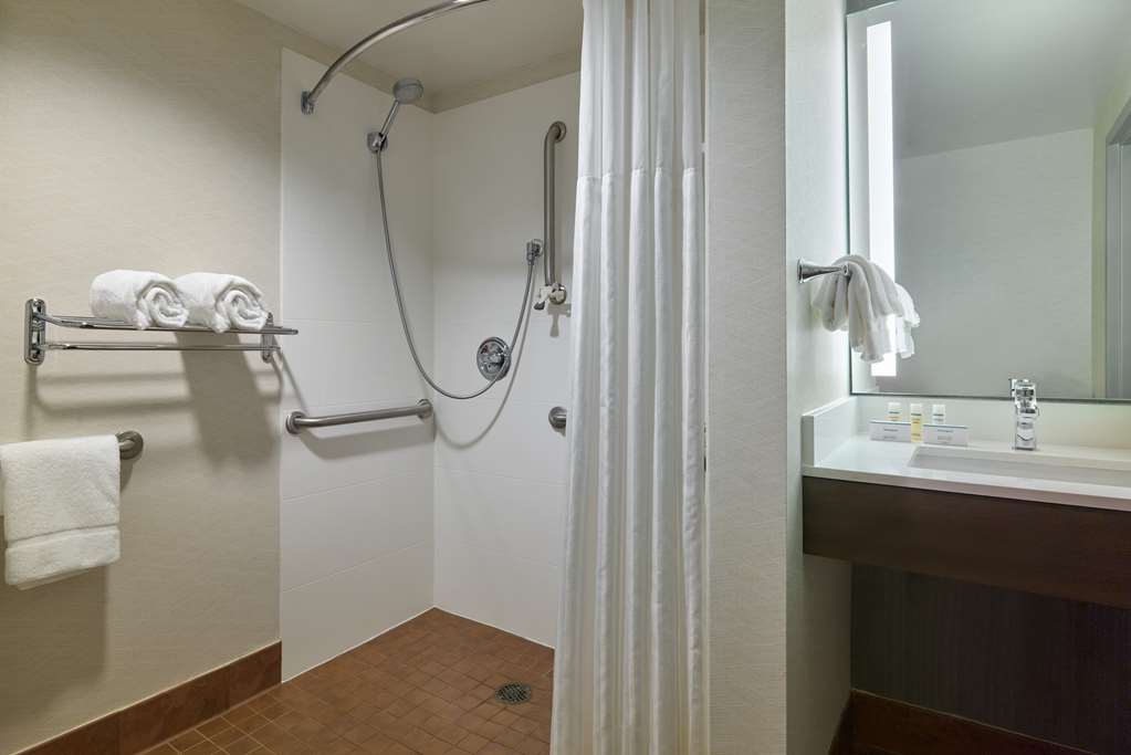 Фото Hilton Garden Inn Bloomington