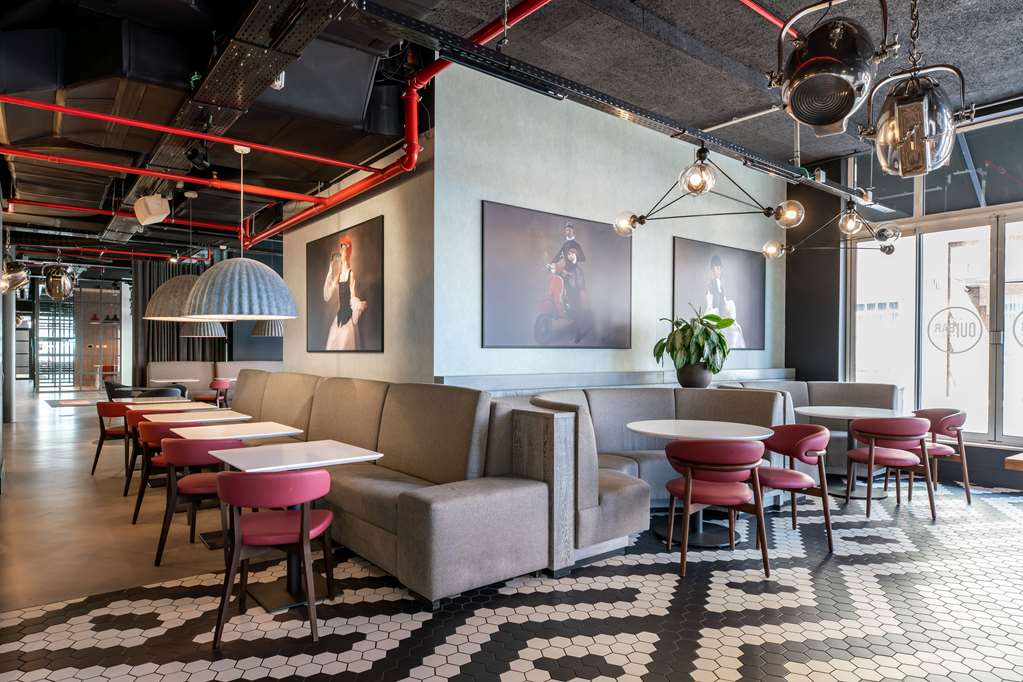 Фото Radisson Red Brussels