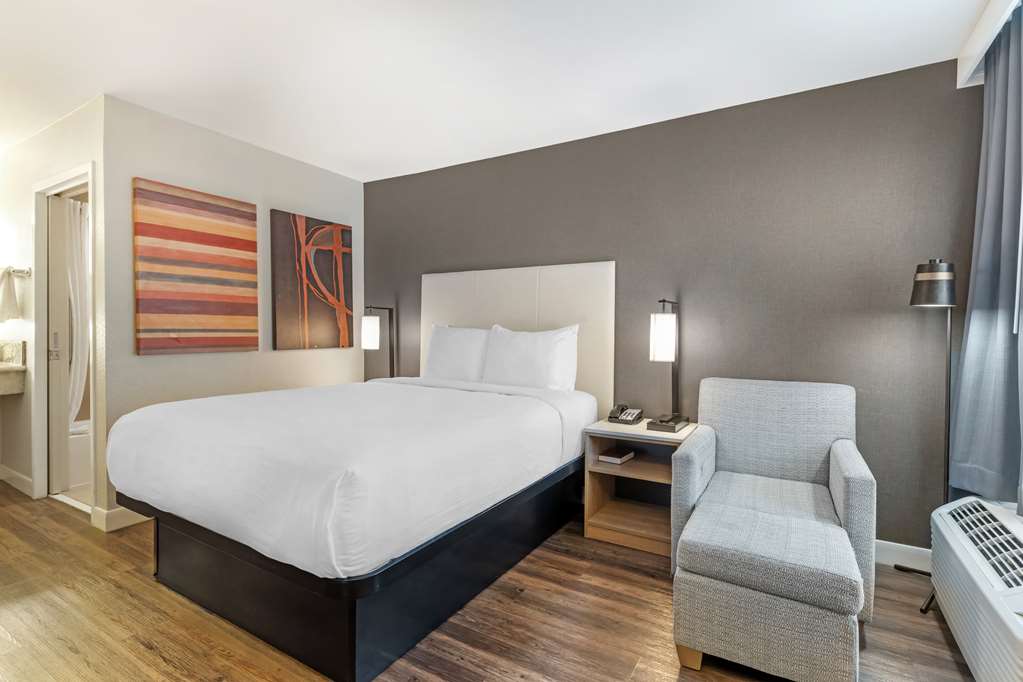 Фото Best Western Plus Rancho Cordova Inn