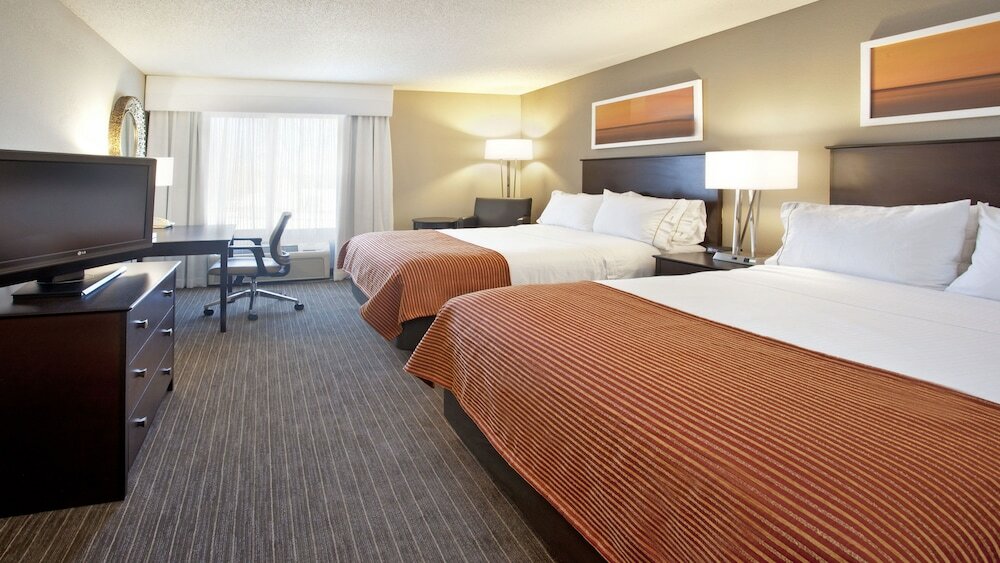 Фото Holiday Inn Express & Suites Eden Prairie Minnetonka