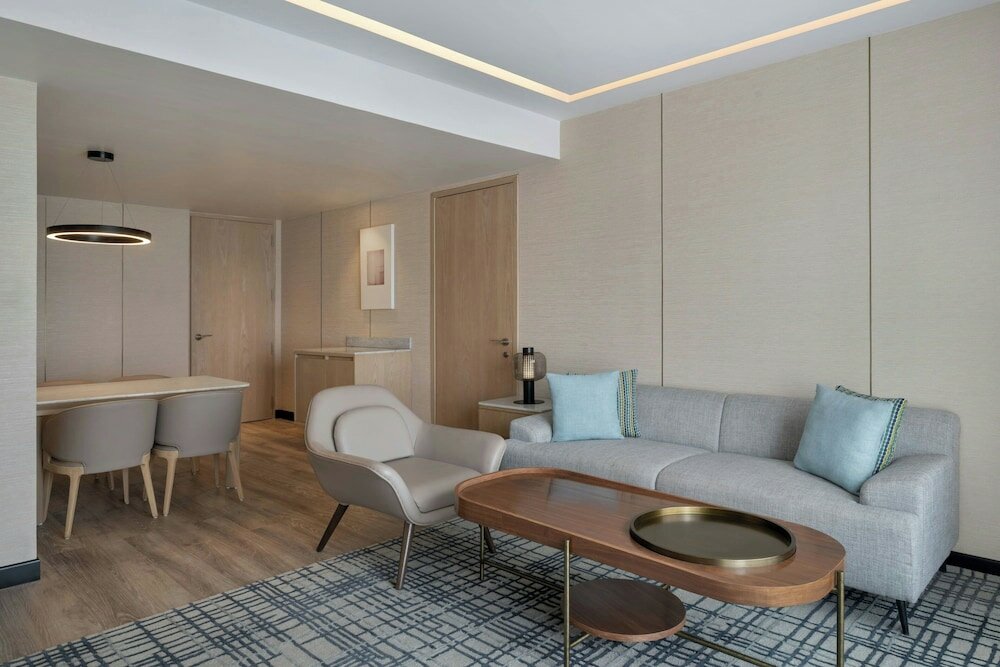 Фото Courtyard by Marriott Mumbai International Airport