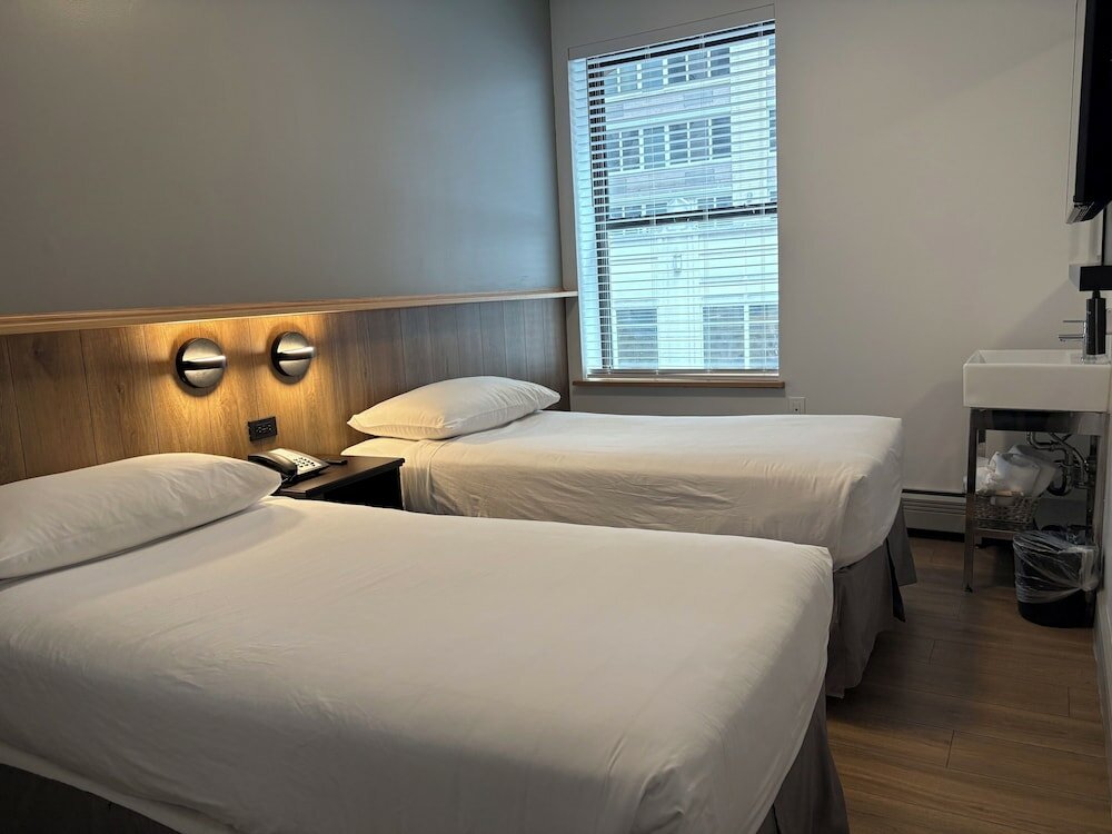 Фото Americana Inn