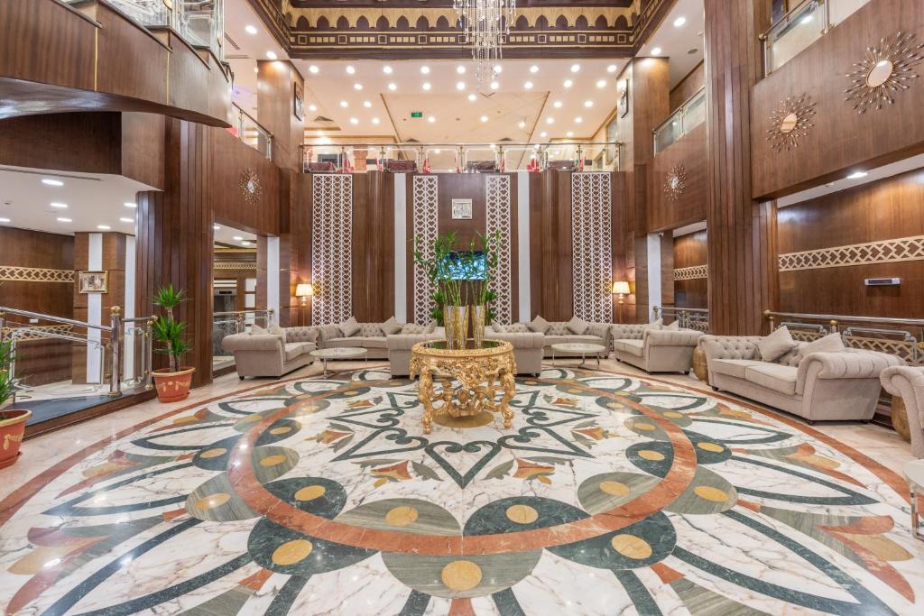 Фото Grand Zowar