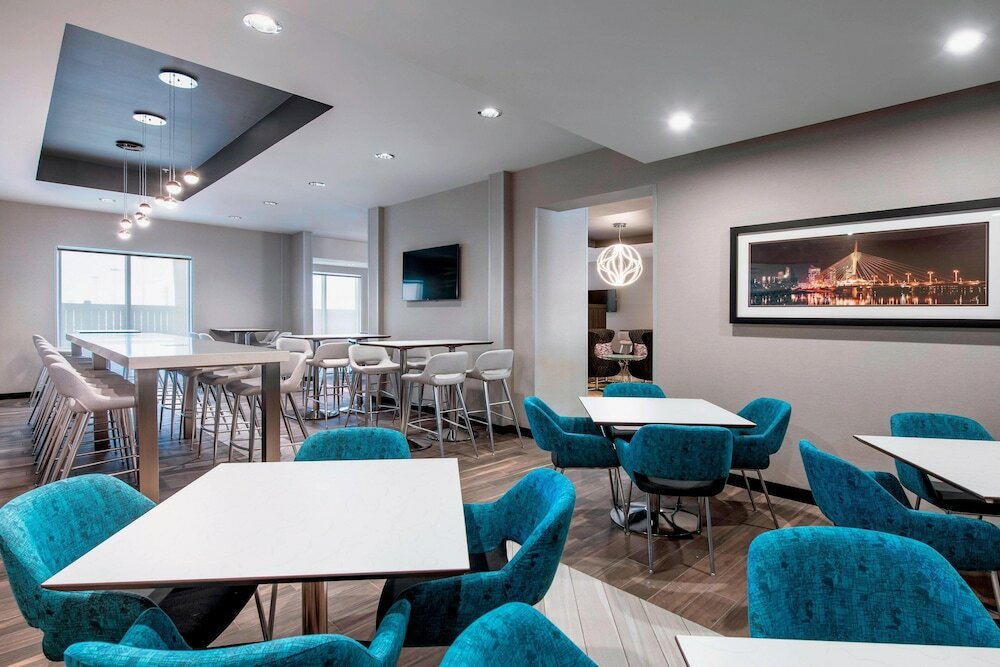 Фото Fairfield Inn & Suites by Marriott Winnipeg