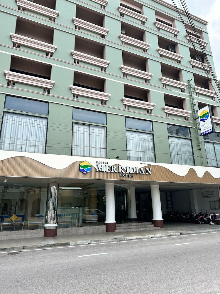 Фото отеля 1