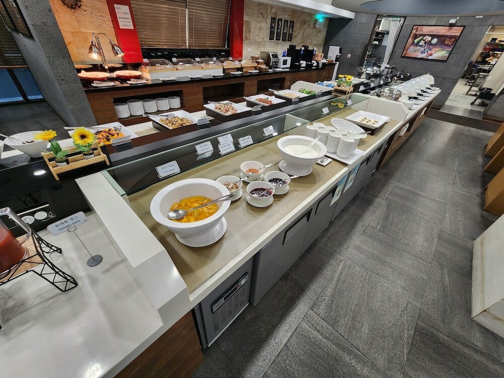 Фото Seogwipo Js Hotel