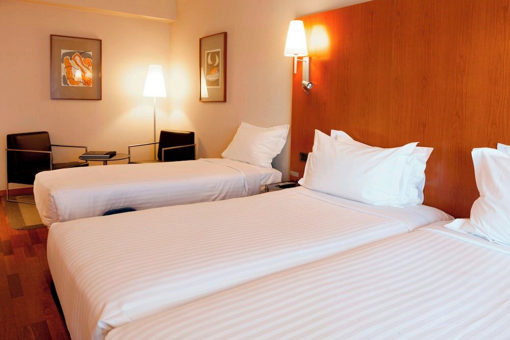 Фото Ac Hotel León San Antonio by Marriott