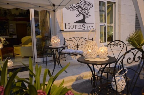 Внешний вид отеля Hotel Silva в Альберобелло, фото 1