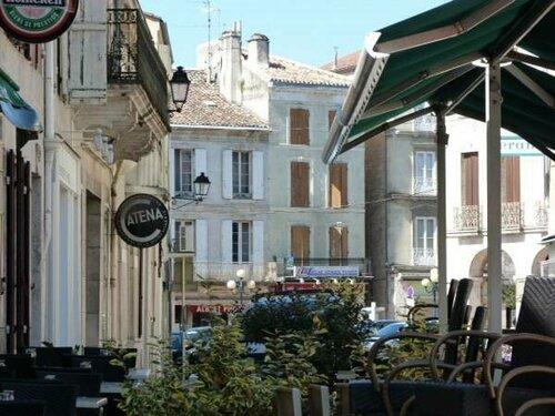 Гостиница Le Pontet в Марманде