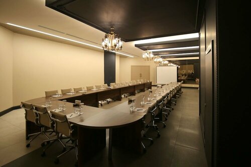 Гостиница Hotel Excellence Inn в Этимесгуте