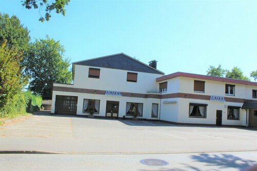Гостиница Hotel Alsterquelle в Хенштедт-Ульцбурге