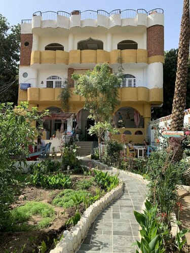 Гостиница The Mango Guest House в Мухафазе Асуан