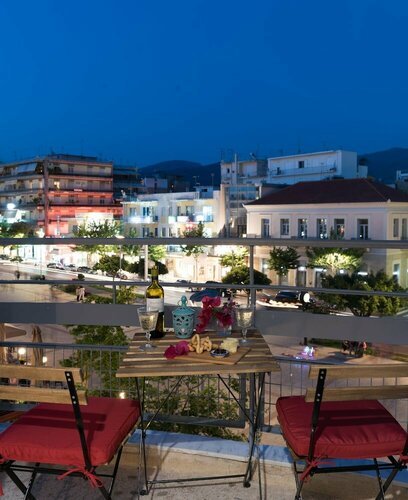 Гостиница Kalamata Art Rooms в Каламате