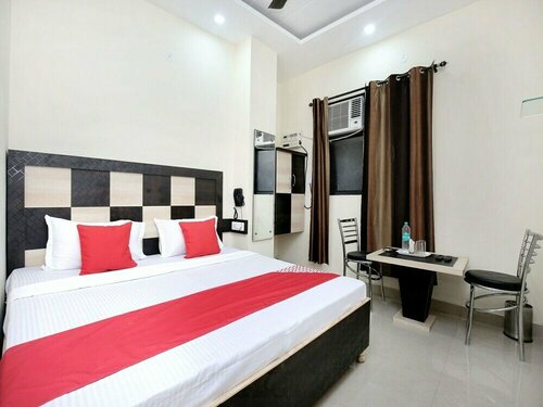 M G Residency