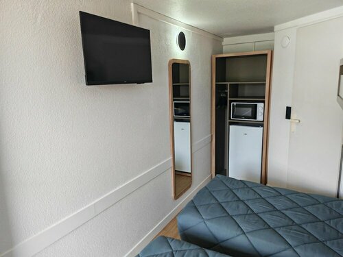 Гостиница Premiere Classe Lille Sud - Douai Cuincy в Дуэ