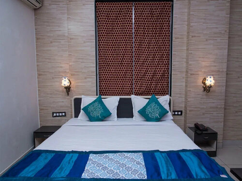 Гостиница Oyo 11716 Hotel Everest в Удайпуре