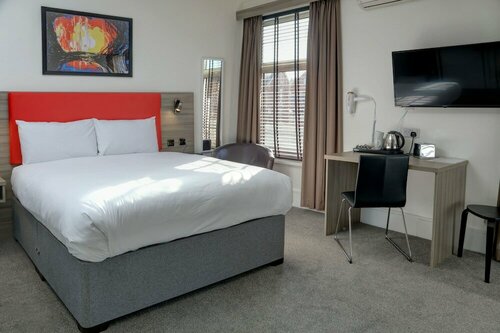 Гостиница Connaught Hotel в Вулвергемптоне