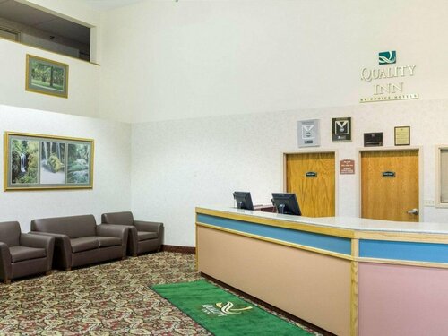 Гостиница Quality Inn Spearfish I-90 в Спирфише
