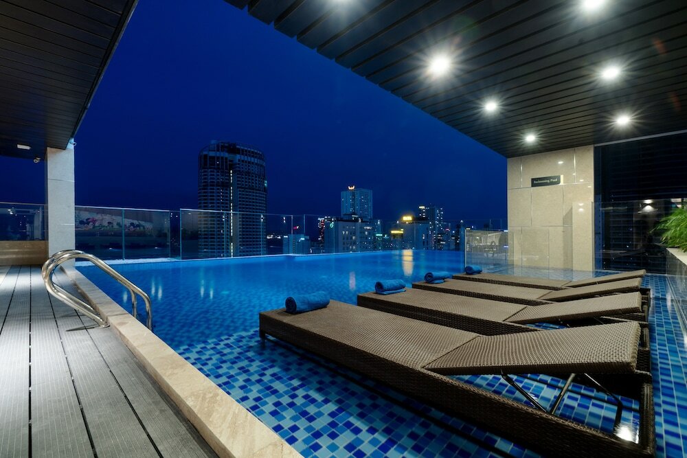 Фото LeMore Hotel
